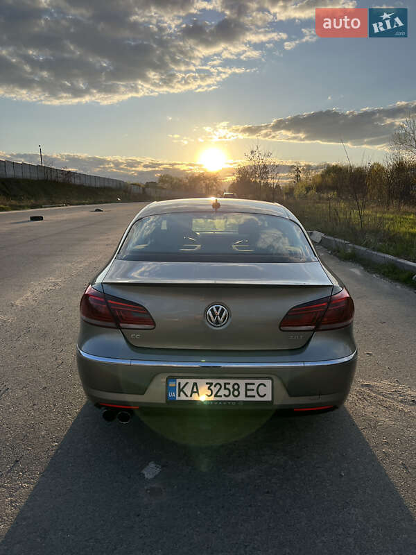 Седан Volkswagen CC / Passat CC 2013 в Киеве
