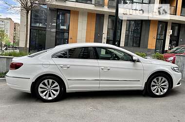 Купе Volkswagen CC / Passat CC 2013 в Киеве