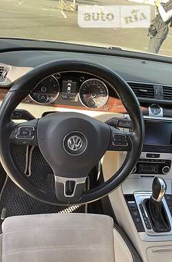 Купе Volkswagen CC / Passat CC 2011 в Дніпрі