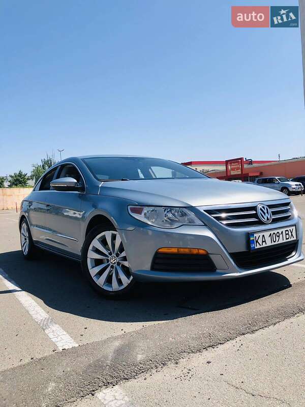 Купе Volkswagen CC / Passat CC 2010 в 