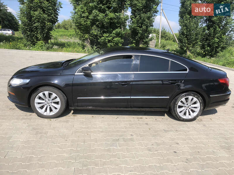 Купе Volkswagen CC / Passat CC 2011 в Кицмани