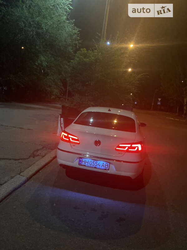 Купе Volkswagen CC / Passat CC 2012 в Николаеве