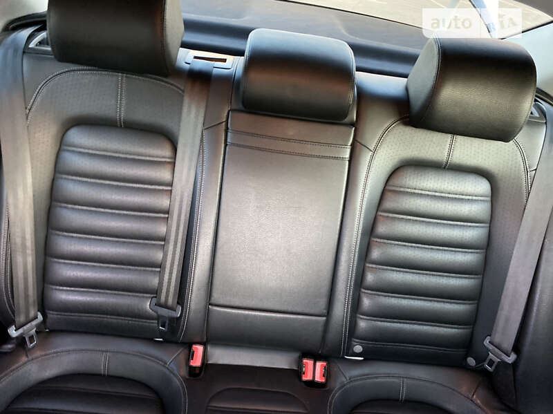 Купе Volkswagen CC / Passat CC 2012 в Николаеве