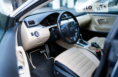 Купе Volkswagen CC / Passat CC 2012 в 