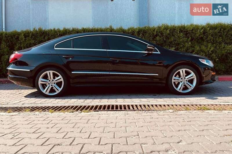 Купе Volkswagen CC / Passat CC 2010 в Ужгороде