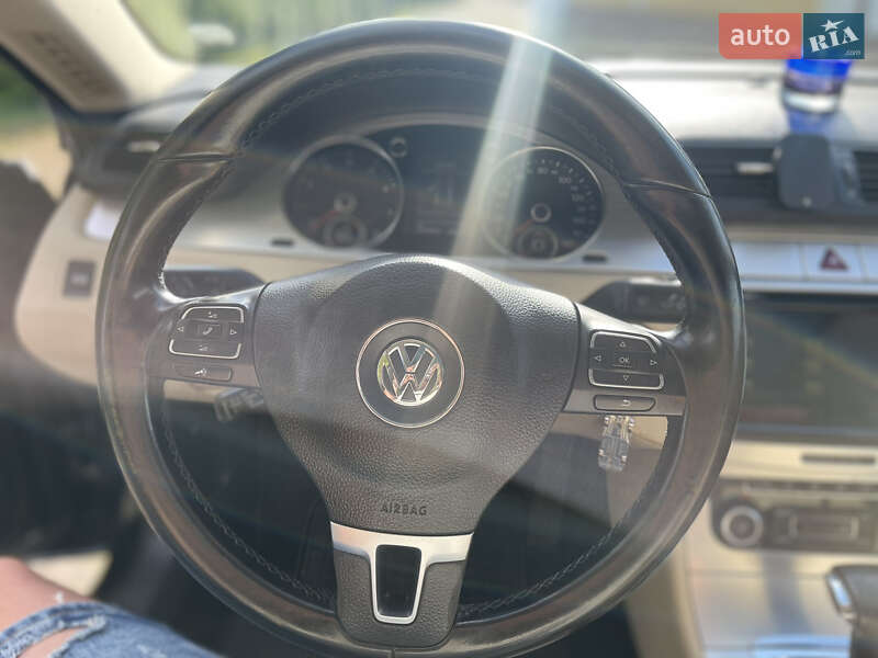 Купе Volkswagen CC / Passat CC 2009 в Самборе