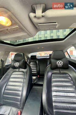 Купе Volkswagen CC / Passat CC 2010 в 
