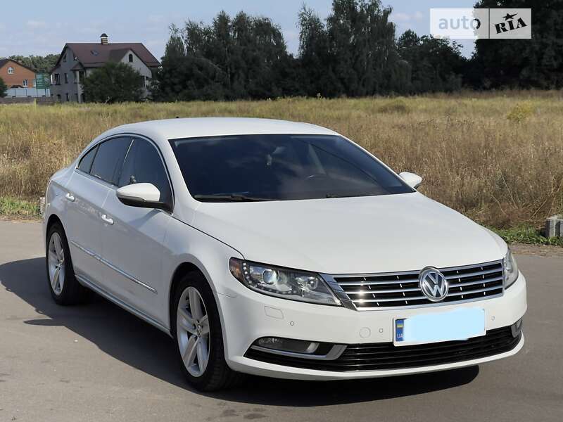 Купе Volkswagen CC / Passat CC 2015 в Киеве