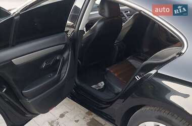 Седан Volkswagen CC / Passat CC 2010 в 