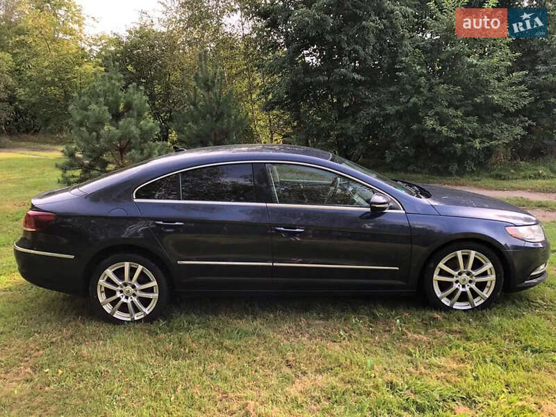 Купе Volkswagen CC / Passat CC 2013 в Ужгороде