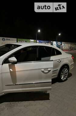 Купе Volkswagen CC / Passat CC 2010 в 