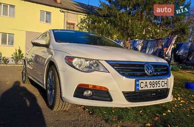 Купе Volkswagen CC / Passat CC 2009 в Умани