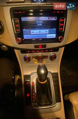 Купе Volkswagen CC / Passat CC 2013 в Хмельницком