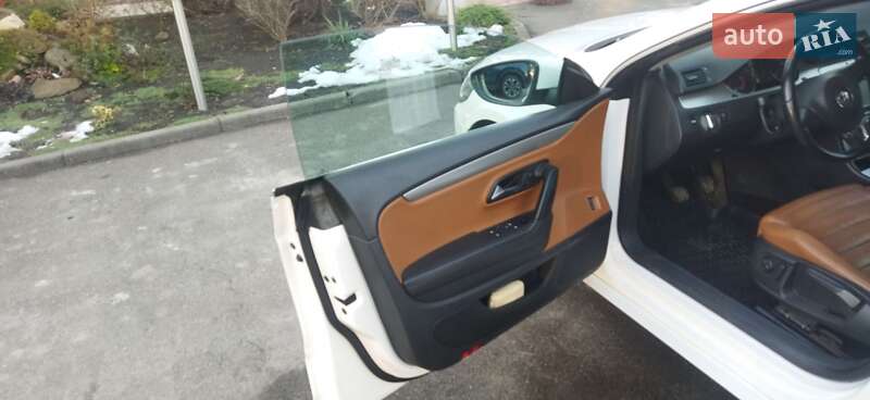 Купе Volkswagen CC / Passat CC 2010 в Тернополі