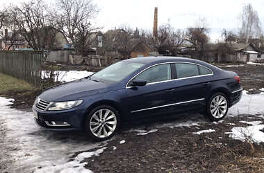 Купе Volkswagen CC / Passat CC 2012 в Чорнобаї