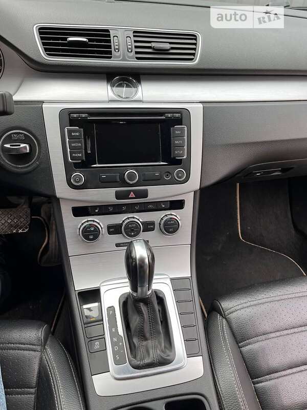 Купе Volkswagen CC / Passat CC 2012 в Полтаве