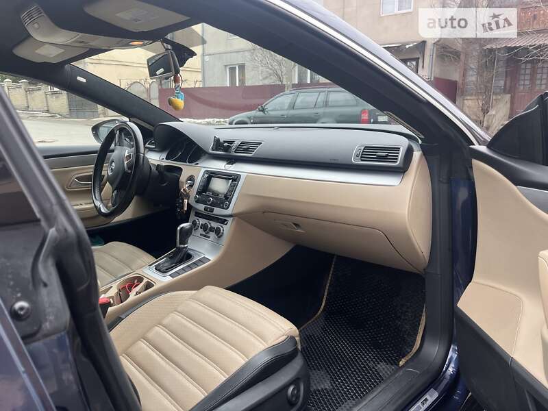 Купе Volkswagen CC / Passat CC 2014 в Черновцах