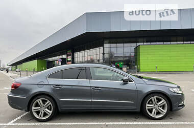 Купе Volkswagen CC / Passat CC 2012 в Киеве