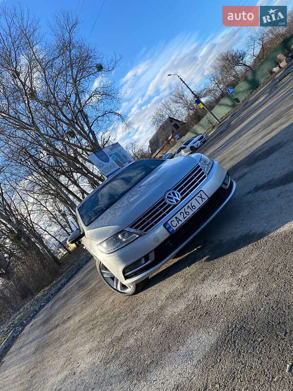 Купе Volkswagen CC / Passat CC 2012 в Умани