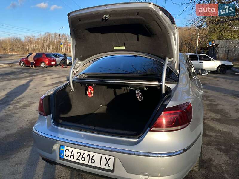 Купе Volkswagen CC / Passat CC 2012 в Умани