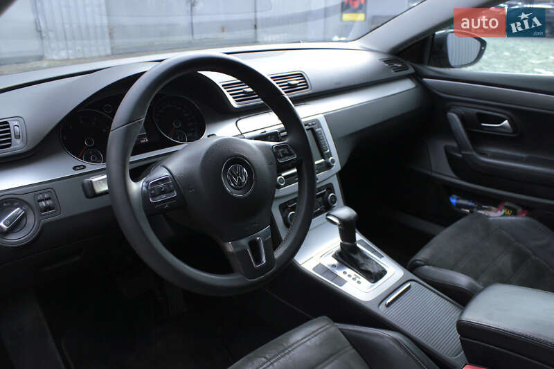 Купе Volkswagen CC / Passat CC 2009 в Днепре