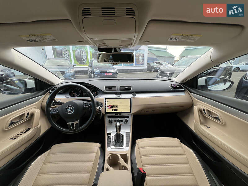 Купе Volkswagen CC / Passat CC 2012 в Измаиле