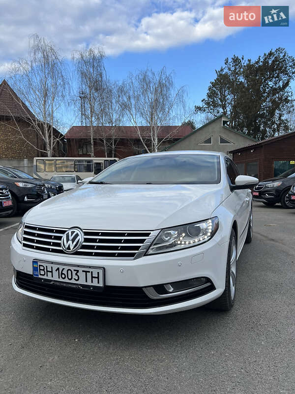 Купе Volkswagen CC / Passat CC 2012 в Измаиле
