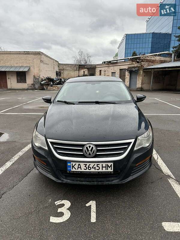 Купе Volkswagen CC / Passat CC 2011 в Киеве