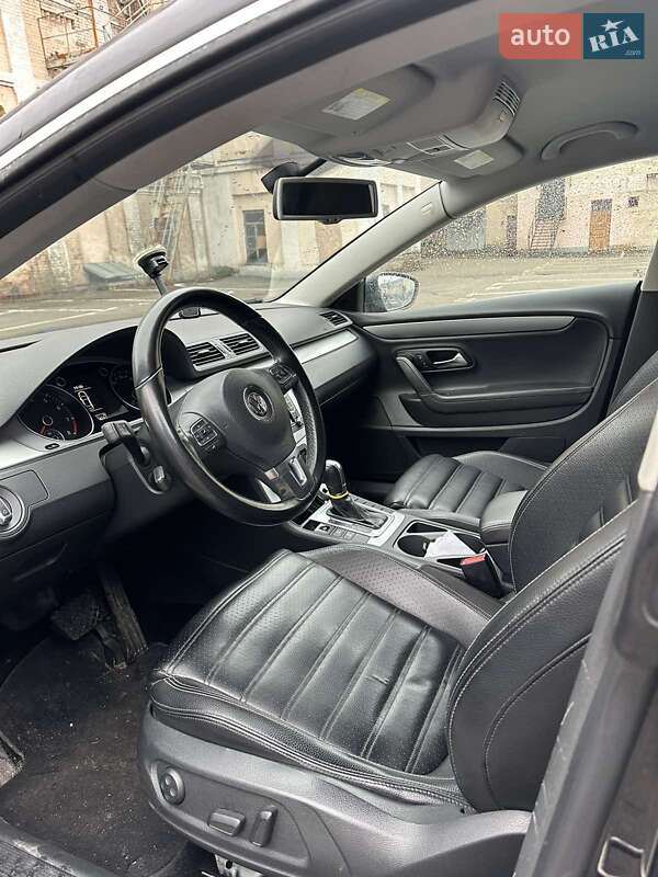 Купе Volkswagen CC / Passat CC 2011 в Киеве