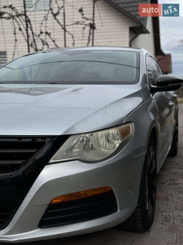 Купе Volkswagen CC / Passat CC 2010 в Надворной
