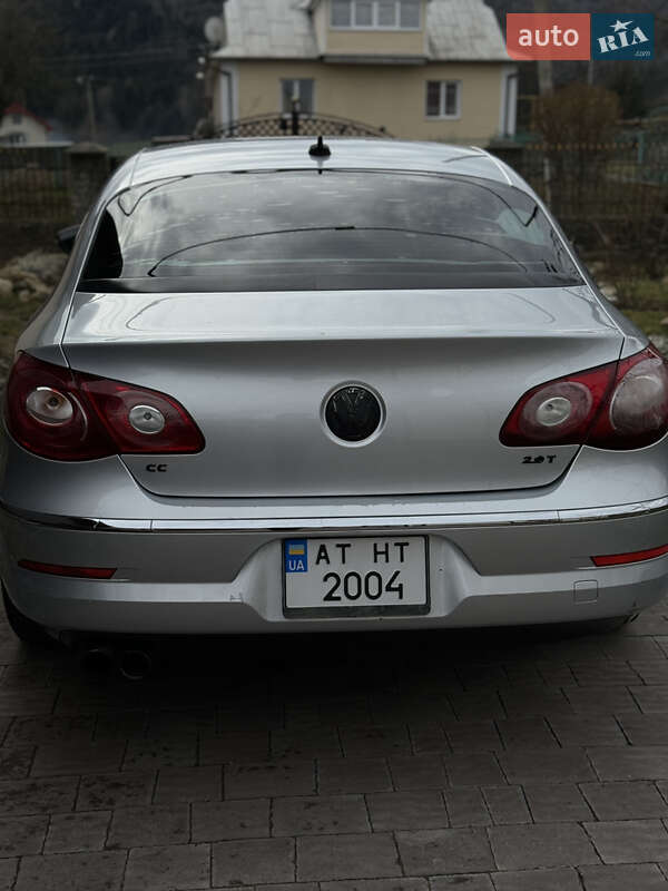 Купе Volkswagen CC / Passat CC 2010 в Надворной