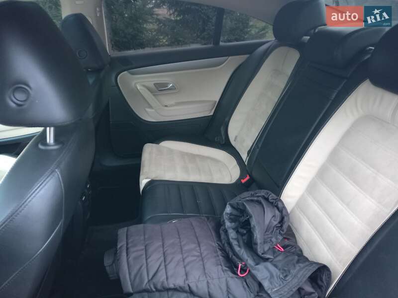 Купе Volkswagen CC / Passat CC 2011 в Конотопе
