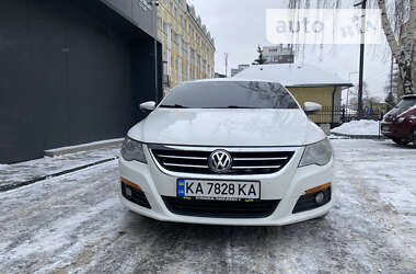 Купе Volkswagen CC / Passat CC 2009 в Киеве