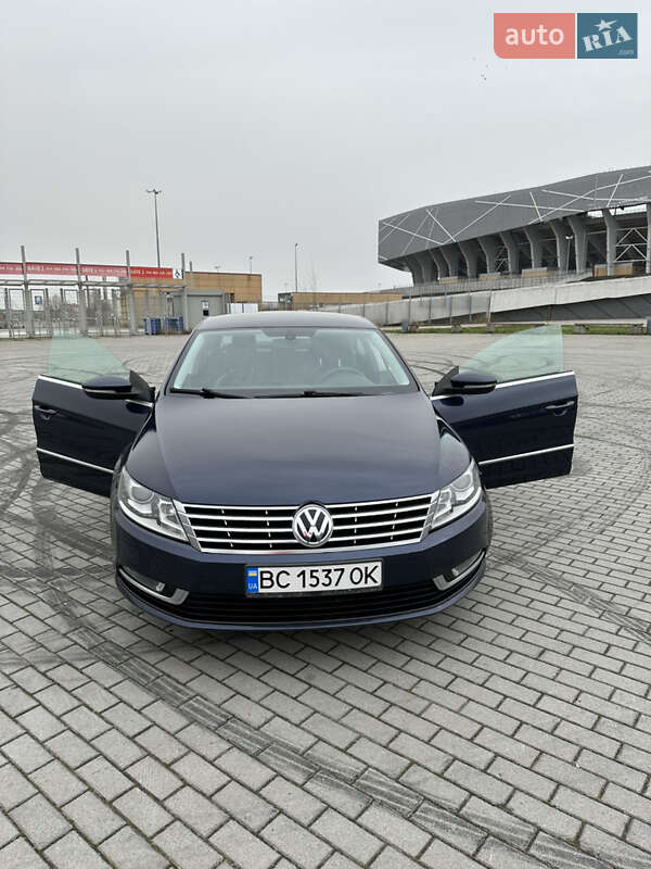 Купе Volkswagen CC / Passat CC 2013 в Львові