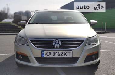 Купе Volkswagen CC / Passat CC 2009 в Киеве