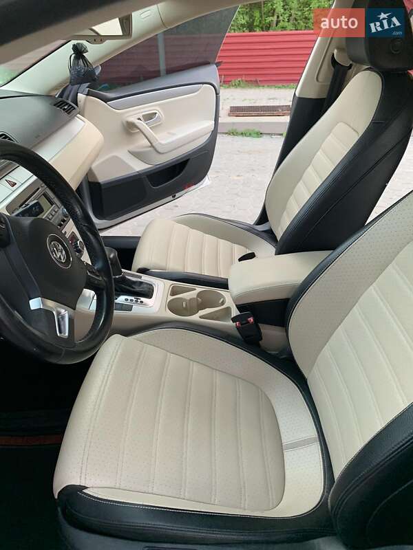Купе Volkswagen CC / Passat CC 2008 в Кременце