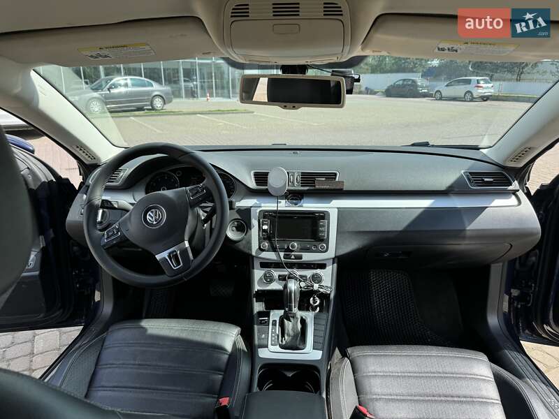 Купе Volkswagen CC / Passat CC 2012 в Мукачево