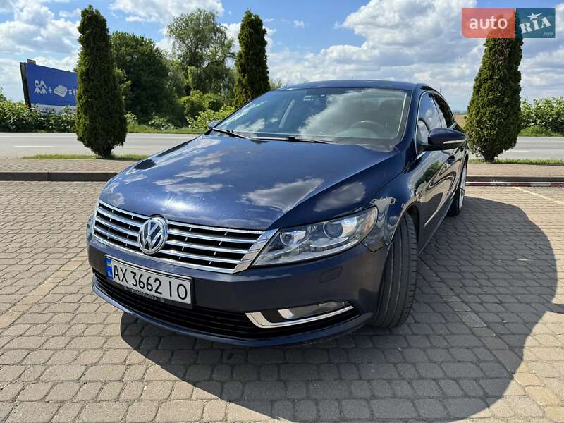 Купе Volkswagen CC / Passat CC 2012 в Мукачево
