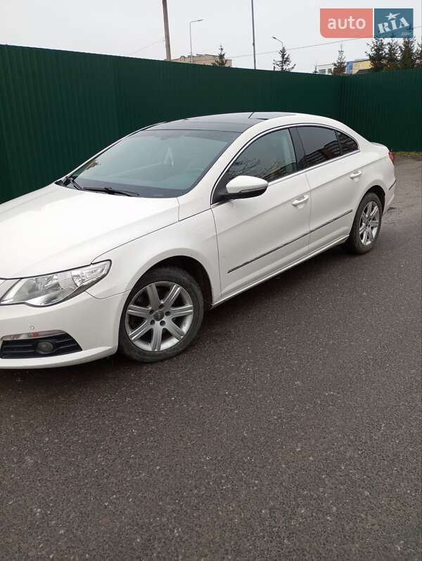 Купе Volkswagen CC / Passat CC 2010 в Тернополі