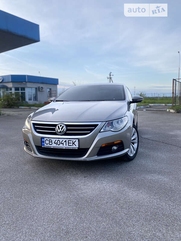 Купе Volkswagen CC / Passat CC 2011 в Чернігові