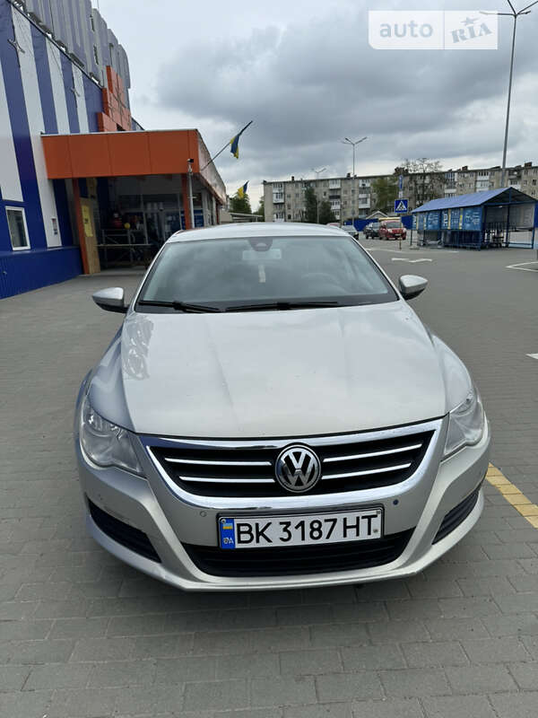 Купе Volkswagen CC / Passat CC 2008 в Калуше