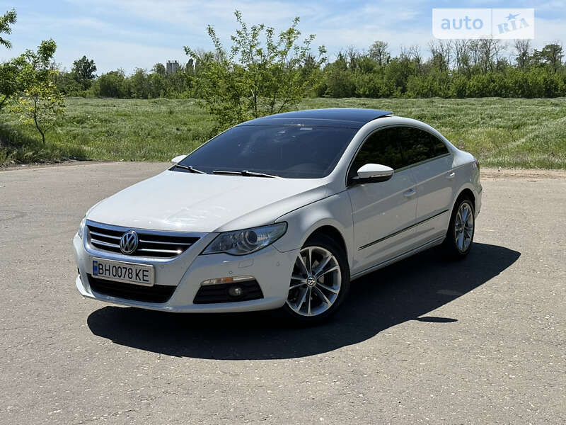 Купе Volkswagen CC / Passat CC 2011 в Одессе