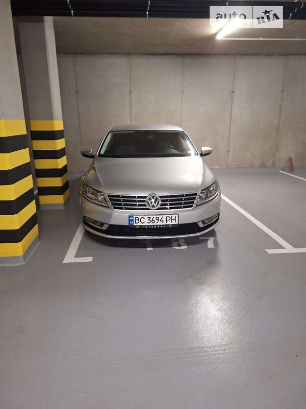 Купе Volkswagen CC / Passat CC 2015 в Самборе