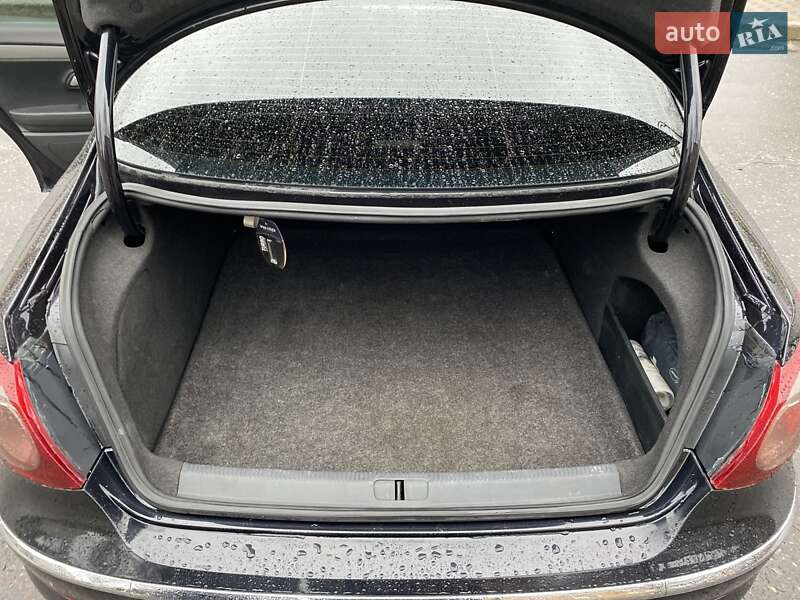Купе Volkswagen CC / Passat CC 2010 в Вознесенске