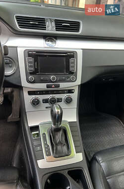 Купе Volkswagen CC / Passat CC 2013 в 