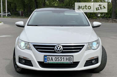 Купе Volkswagen CC / Passat CC 2011 в Києві