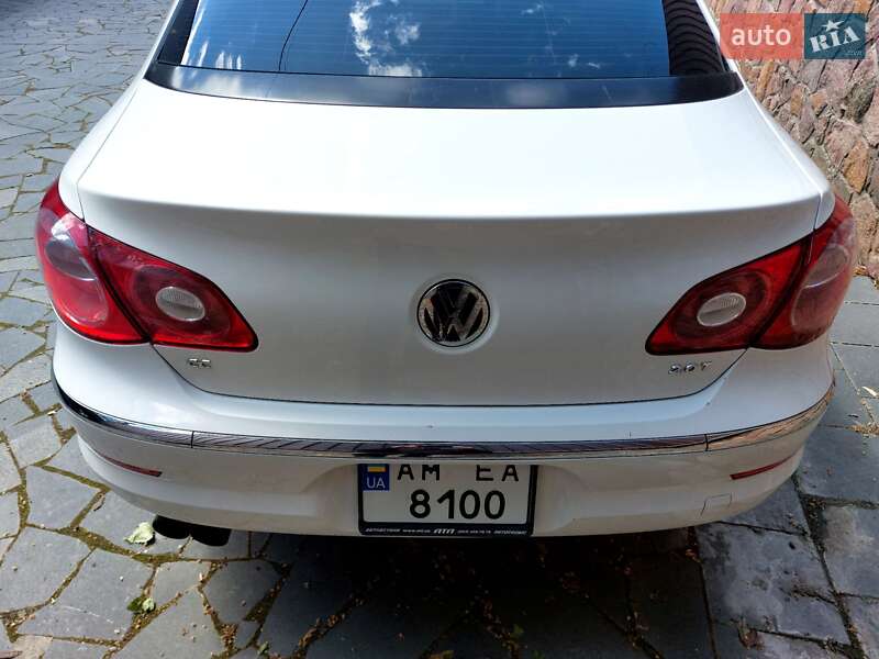 Купе Volkswagen CC / Passat CC 2010 в Малине