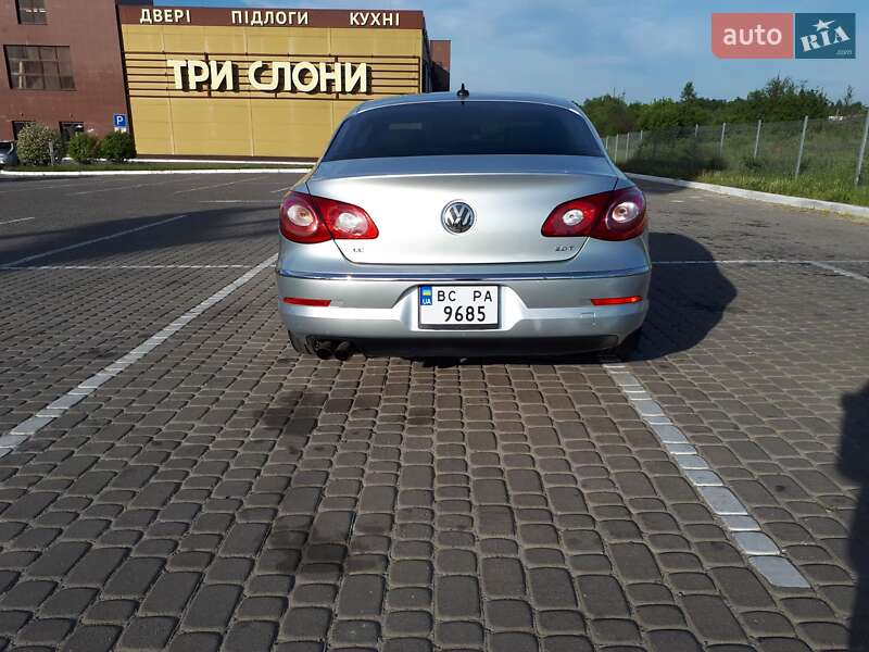 Купе Volkswagen CC / Passat CC 2011 в Львові