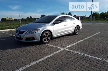 Купе Volkswagen CC / Passat CC 2011 в Львове