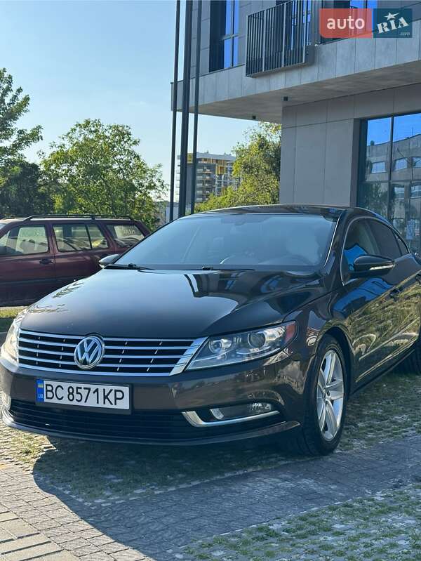 Купе Volkswagen CC / Passat CC 2012 в Львове